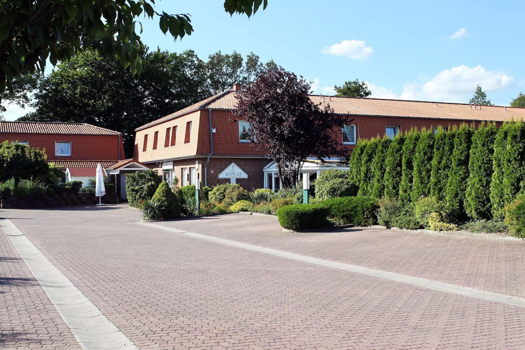Hotel Wittorf Neumuenster Exterior photo